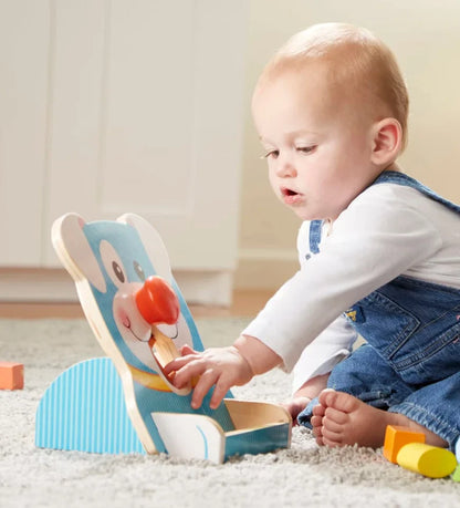 Spin & feed shape sorter